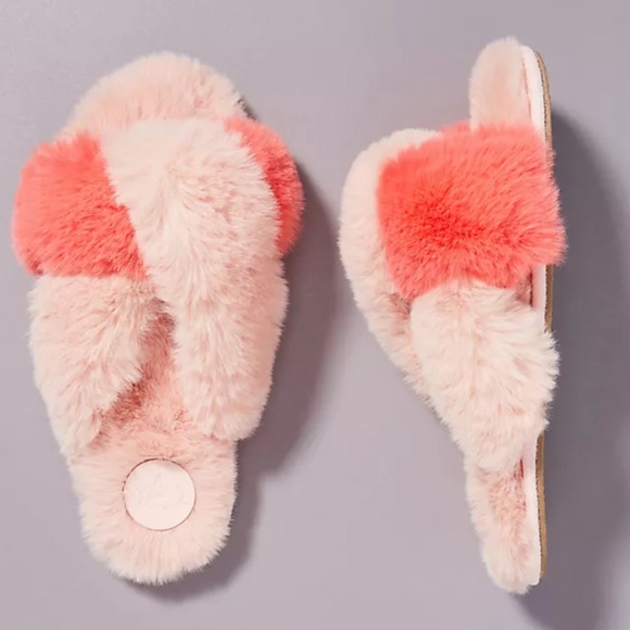 Anthropologie Shoes - Anthropologie Lexie Slippers Pink Fur Sz Small Medium